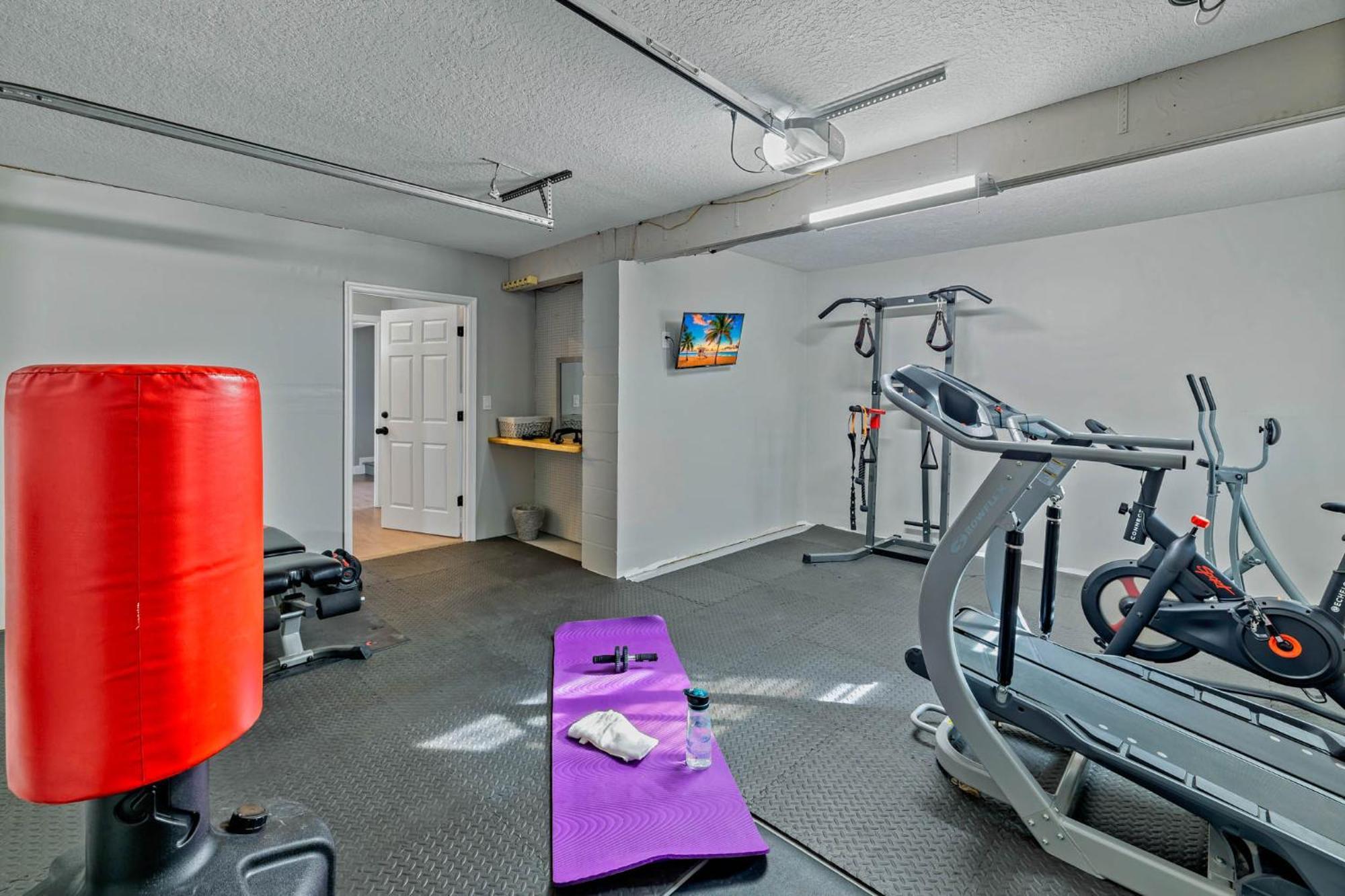 5 Bed3Bath Waterfront Pool Home With Full Gym, Office, And Heated Pool! Hernando Beach Eksteriør bilde