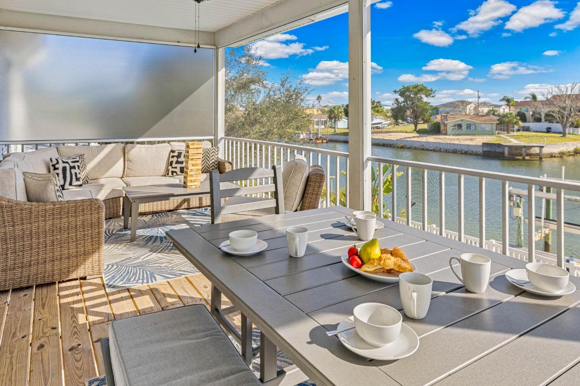 5 Bed3Bath Waterfront Pool Home With Full Gym, Office, And Heated Pool! Hernando Beach Eksteriør bilde