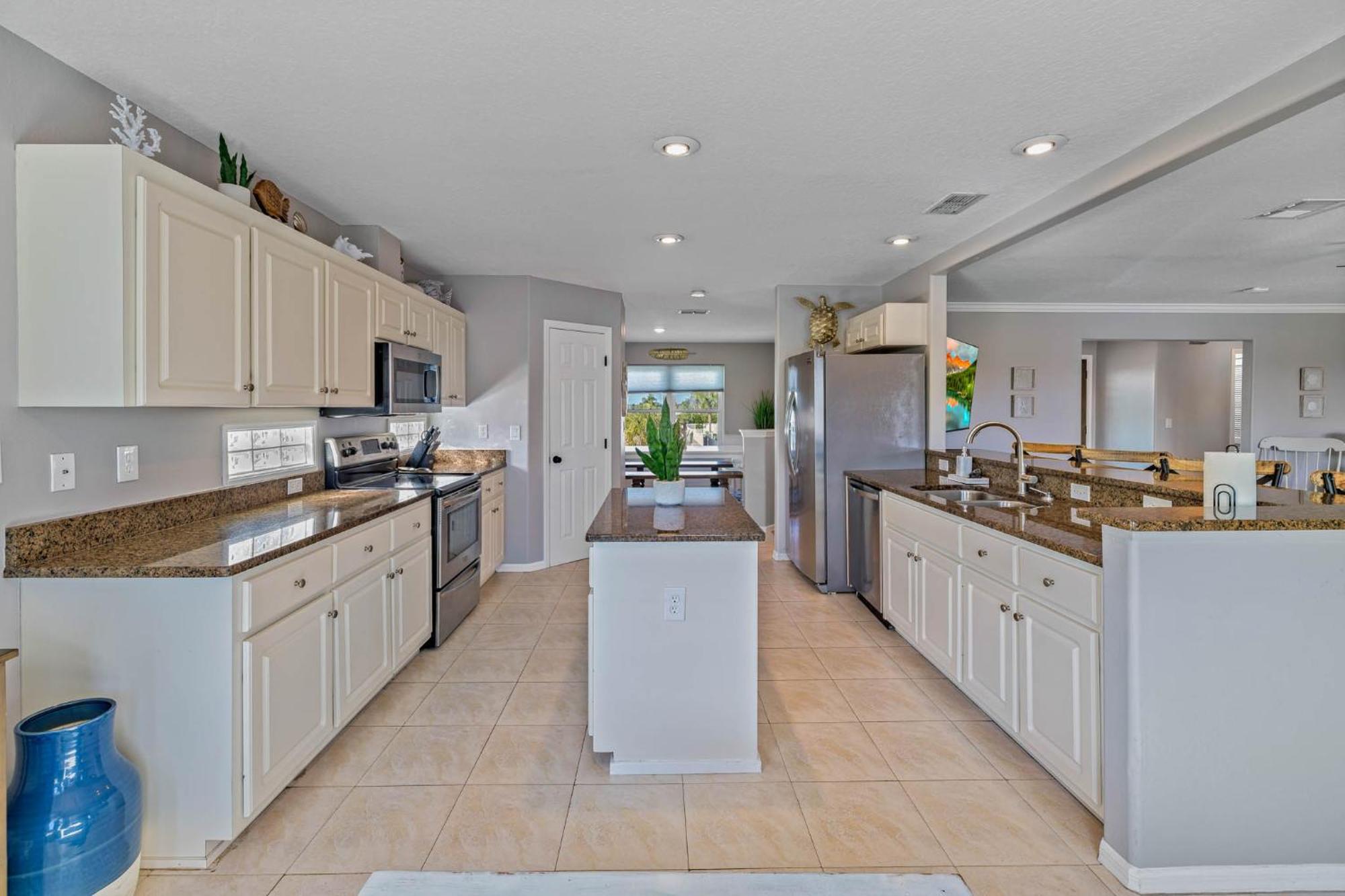 5 Bed3Bath Waterfront Pool Home With Full Gym, Office, And Heated Pool! Hernando Beach Eksteriør bilde
