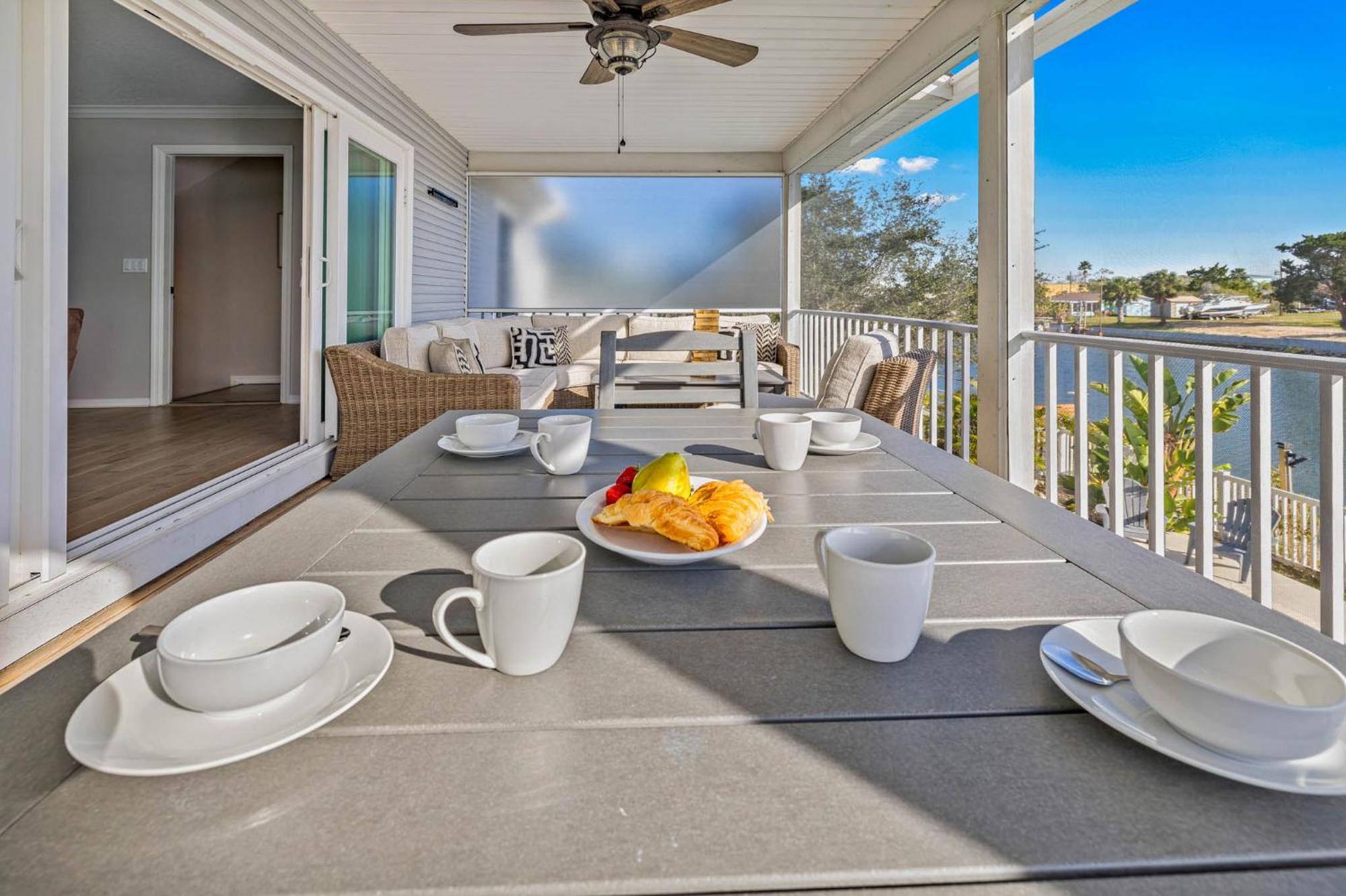 5 Bed3Bath Waterfront Pool Home With Full Gym, Office, And Heated Pool! Hernando Beach Eksteriør bilde
